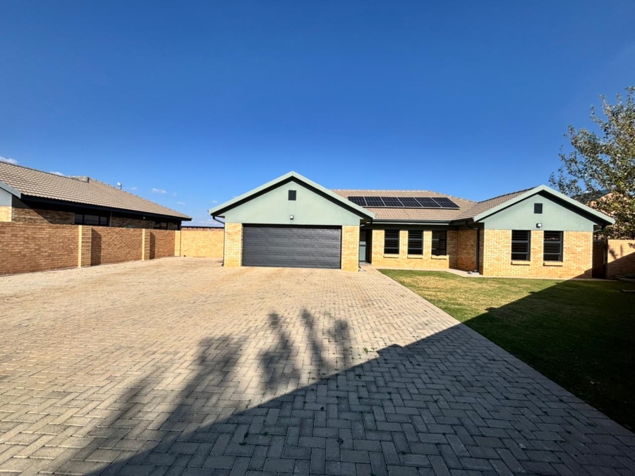 To Let 3 Bedroom Property for Rent in Waterberry Estate North West